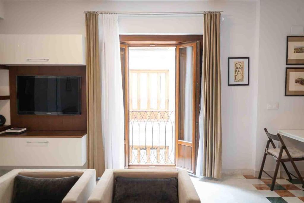 Apartamento Nuevo Junto A La Catedral De Sevilla Екстериор снимка