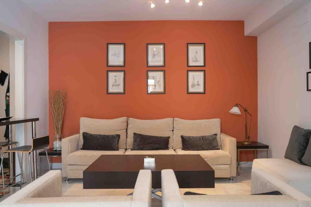 Apartamento Nuevo Junto A La Catedral De Sevilla Екстериор снимка