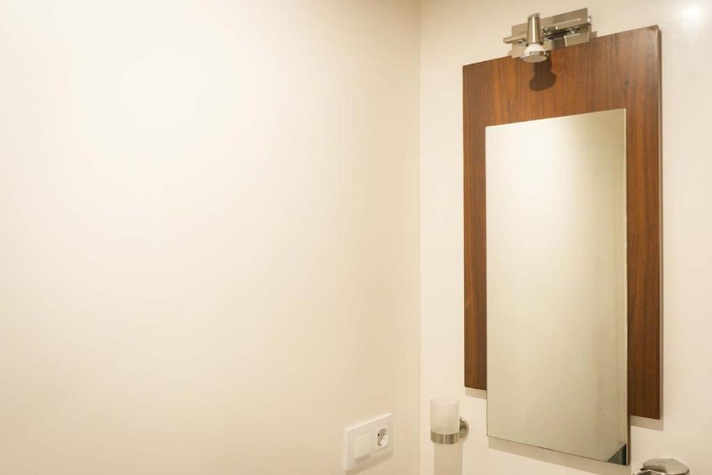 Apartamento Nuevo Junto A La Catedral De Sevilla Екстериор снимка